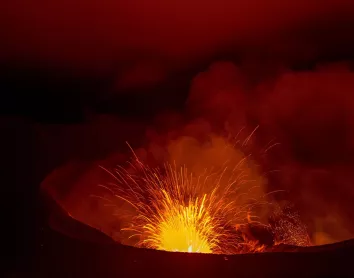 Volcan de Vanuatu Volcan Tan VANUATU Flammes Lave